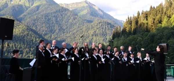 Аԥсны ахортә капелла ажьырныҳәамза 16 -19 рзы Нижни Новгороди Москвеи иқәгылараны иҟоуп.