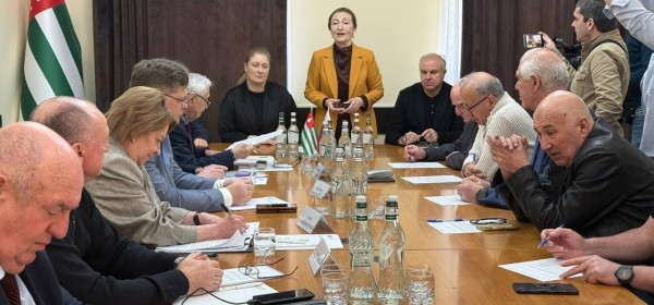 Ауаажәларратә палатаҿы имҩаԥысит атәылауаҩратә форум иалахәыз Урыстәылатәи Афедерациа аделегациа рԥылара