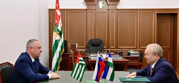 Аҳәынҭқарра Ахада Бадра Гәынба Ареспублика Башкортосҭан Аҳәынҭқарратә Еизара ахантәаҩы Андреи Назаров диԥылеит
