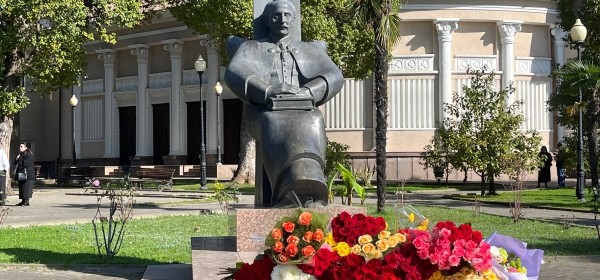 Жәабранмза 21 азы диит аԥсуа литература абду Дырмит Иасыф-иԥа Гәлиа