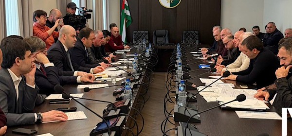 Аҟәа аԥшаҳәаҿы ирбаз археологиатә ԥшаахқәа рлахьынҵа иалацәажәеит Жәлар Реизараҿы