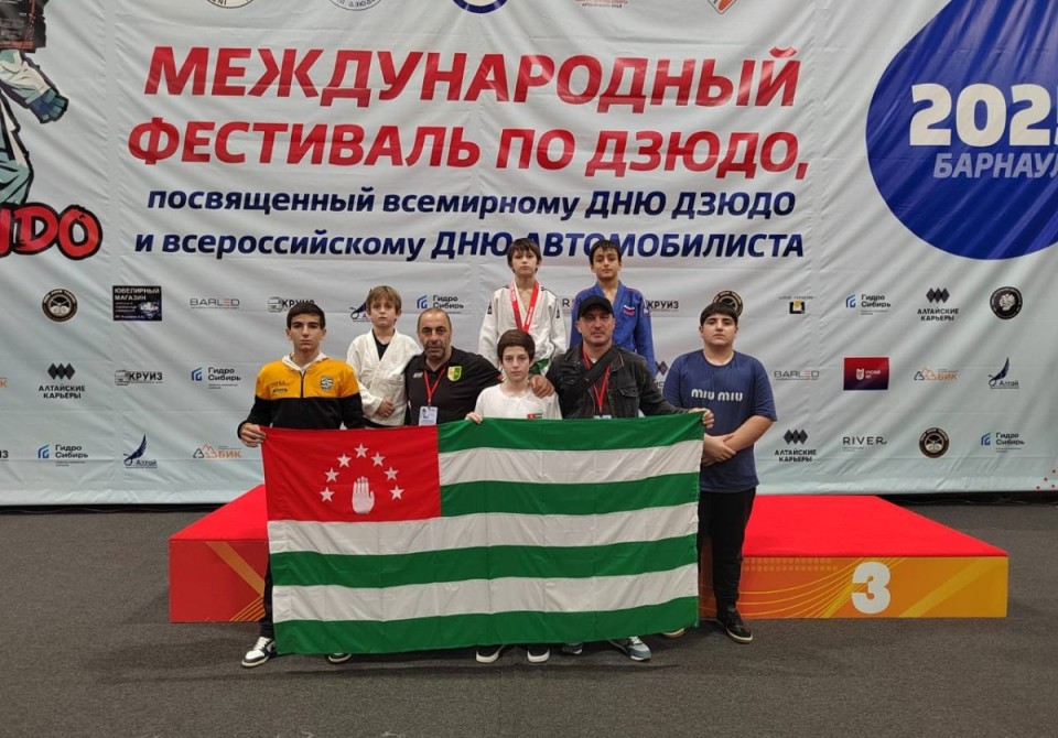 Нарт Конджария из Абхазии завоевал «серебро» на Международном турнире в Барнауле