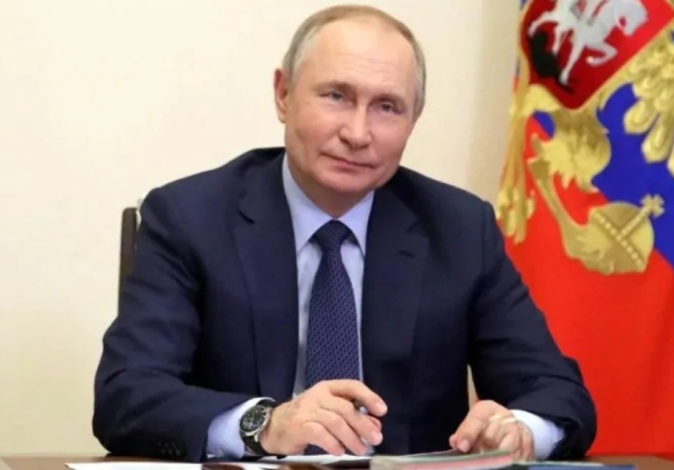 Бадра Гәынба Владимир Путин иира Амш идиныҳәалеит.
