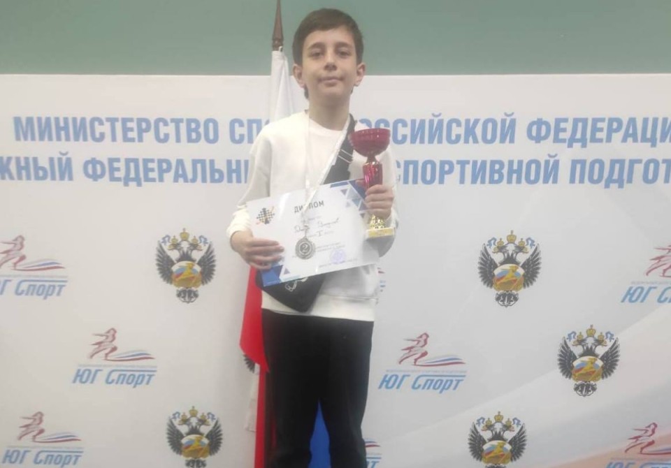 Владислав Джопуа стал победителем шахматного турнира в Сочи