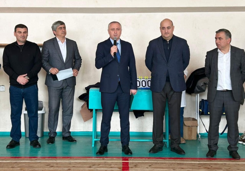 Вице-президент Бадра Гунба посетил товарищеский баскетбольный матч в Очамчыре, посвященный 75-летию со дня рождения Сергея Багапш