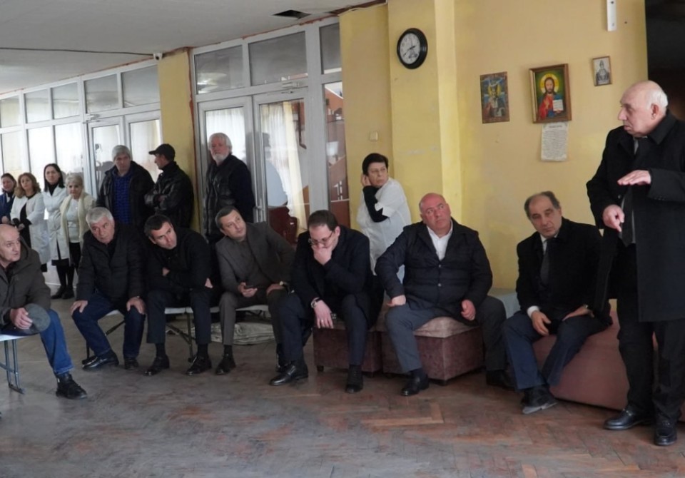 Депутаты Парламента посетили Реабилитационный центр в Гагре