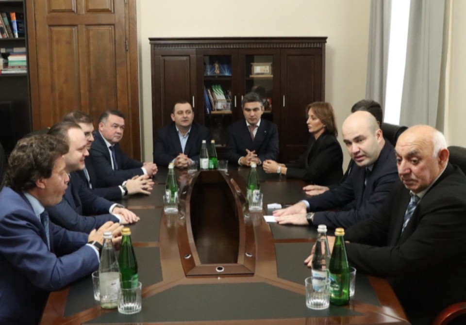 Спикер Парламента Лаша Ашуба принял делегацию Госдумы Российской Федерации