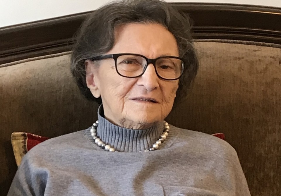 Аслан Бжания поздравил Мирру Хотелашвили-Инал-Ипа с 95-летием