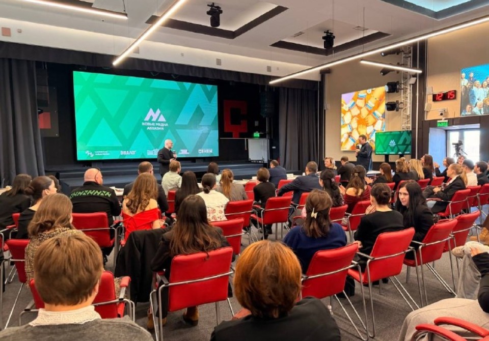 «Аԥсны амедиа ҿыцқәа» аҳәаақәа ирҭагӡаны апроектқәа рыхьчара мҩаԥысуеит «Сенеж» аҟазарҭаҿы