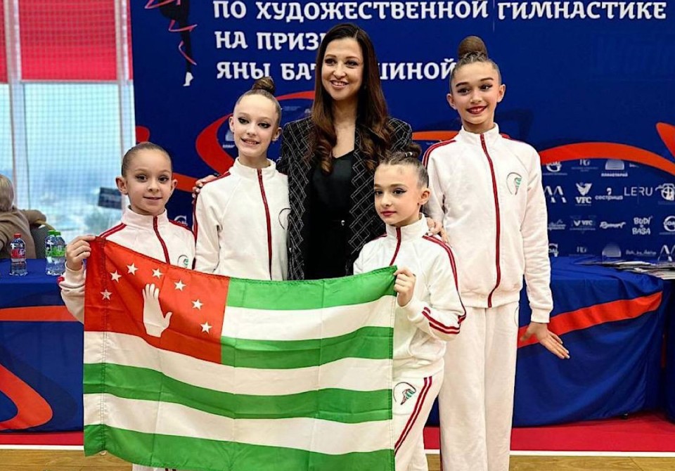 Аԥсны асахьаркыратә гимнастика Афедерациа ааӡамҭацәа ԥшьҩык Жәларбжьаратәи атурнир иалахәын