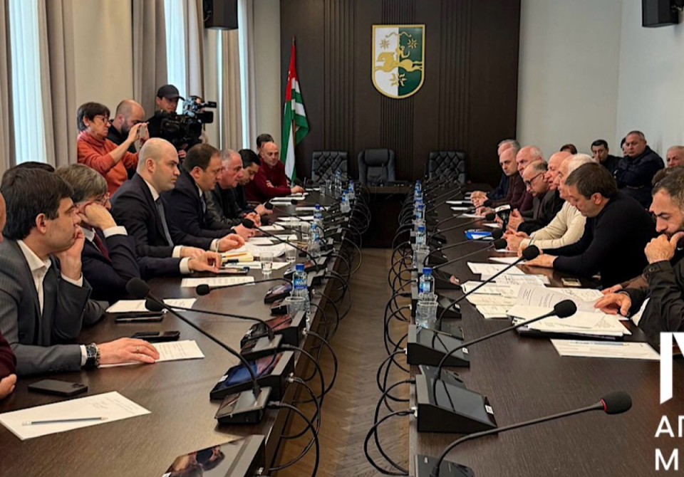 Аҟәа аԥшаҳәаҿы ирбаз археологиатә ԥшаахқәа рлахьынҵа иалацәажәеит Жәлар Реизараҿы