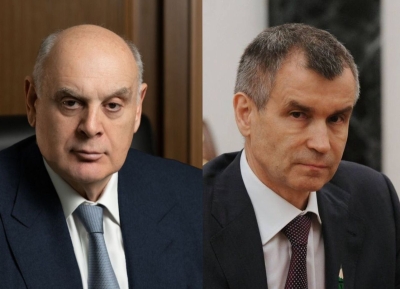 Аслан Бжьаниа Рашид Нургалиев диԥылеит.