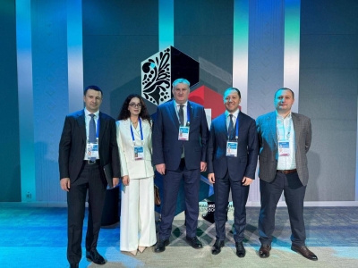 Агәабзиарахьчара Аминистрра аделегациа аконгресс «Национальное здравоохранение» ахы аланархәуеит.