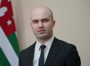 Лаша Ашуба: Парламент Абхазии не ставит под сомнение незыблемость абхазо-российских отношений