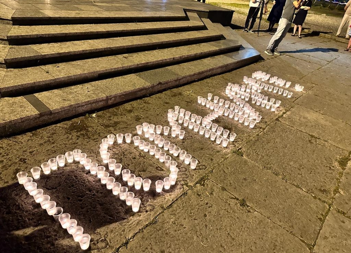 Акция «Свеча Памяти» состоялась у памятника Неизвестному солдату в Сухуме