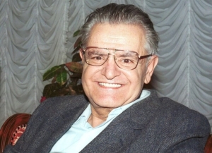 Аепоха абжьы: ААУ аҿы Фазиль Искандер ирҿиаратә ҭынха еиҷаҳауеит