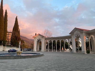 Гагра ақалақь ухаҿы иузаагом аколоннада аныҟам