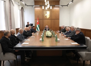 Бадра Гунба принял делегацию из Турции