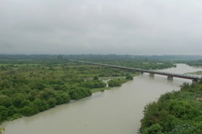 Аберқыҭ (анкьа Папынрхәа) ацҳа ҿыц хырҵоит.