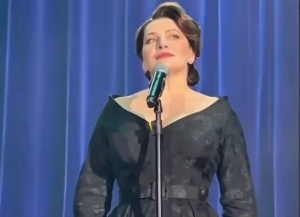 Хибла Герзмава выступила в музыкальном шоу "От наследия к будущему" на МФМ в Екатеринбурге