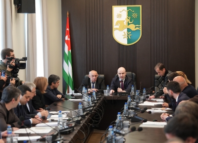 Парламент инициирует разработку закона против домашнего насилия после трагедии в Гулрыпшском районе