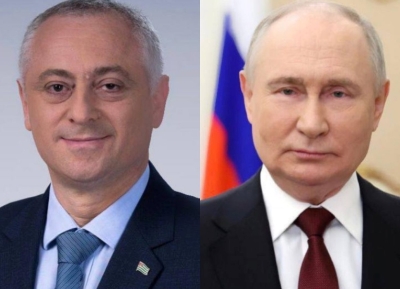 Бадра Гунба и Владимир Путин обменялись поздравлениями с Днем Победы