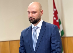 Премьер-министр Владимир Делба представил нового начальника УКС
