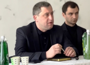 Глава администрации Ткуарчалского района ознакомился с состоянием объектов жизнеобеспечения в селах Царча и Чхуартал