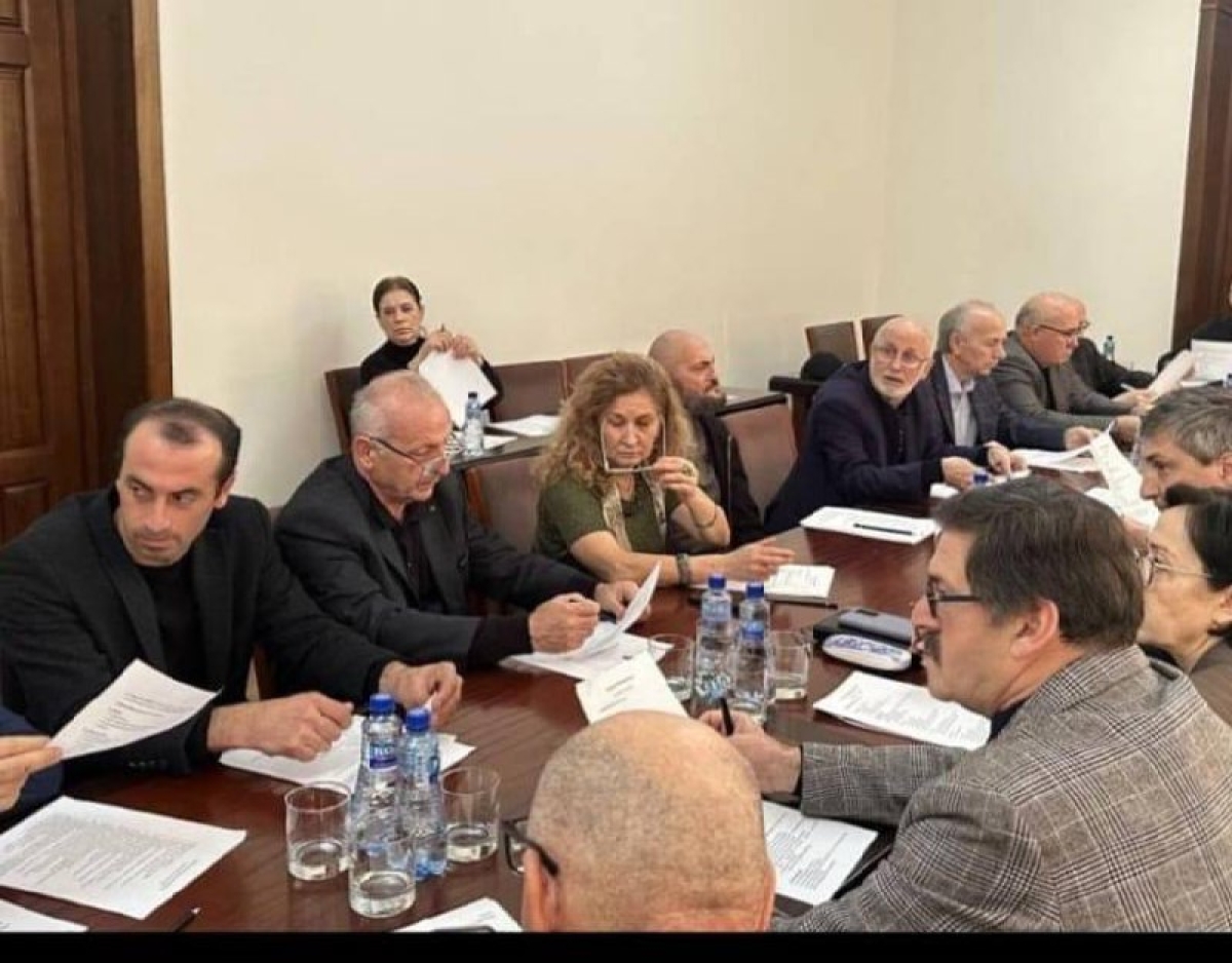 Состоялось первое заседание оргкомитета Международного фестиваля им. Б. В. Шинкуба «Ахаҳә еиҩса».