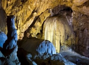 С 1 января Новоафонскую пещеру посетили более 186 тысяч человек, а озеро Рица –  более 278 тысяч