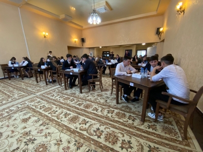 «Москва Аҩны» аҿы имҩаԥыргеит аҭоурыхтә викторина «Арҭ амшқәа рыхьӡ кашәара ақәым».