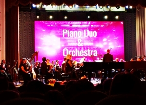 От Баха до Морриконе: фортепианный дуэт Piano Duo выступил  в филармонии