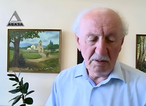 Абхазскому литературоведу, критику и публицисту Руслану Капба исполнилось 90 лет