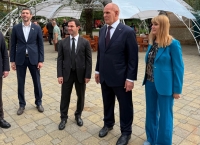 Депутаты Госдумы Светлана Журова и Александр Карелин прибыли в Сухум в качестве почетных гостей съезда партии "Единая Абхазия"