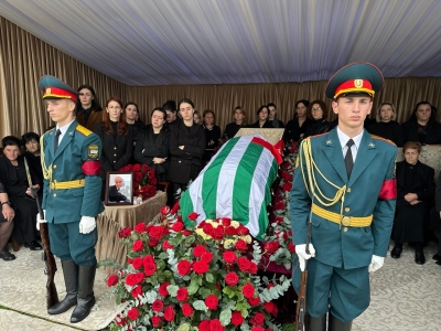 Сегодня простились с заслуженным врачом, Героем Абхазии Апполоном Гургулия
