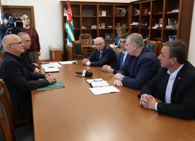 Бадра Гәынба: ҳара аҭагылазаашьа ахылаԥшра аҳҭоит.