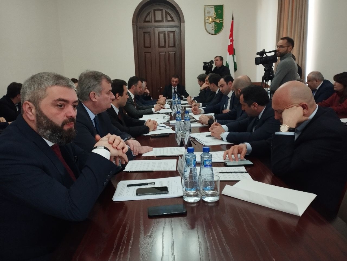 Итоги заседания Правительства: повышение зарплат, соглашение с Россией и новые правила для бизнеса