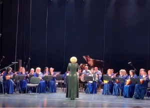 Аԥсны Амилаҭтә сахьатә галереиа афонд ацхырааразы агәыҳалалратә концерт мҩаԥысит Цхьынвал ақалақь аҿы.