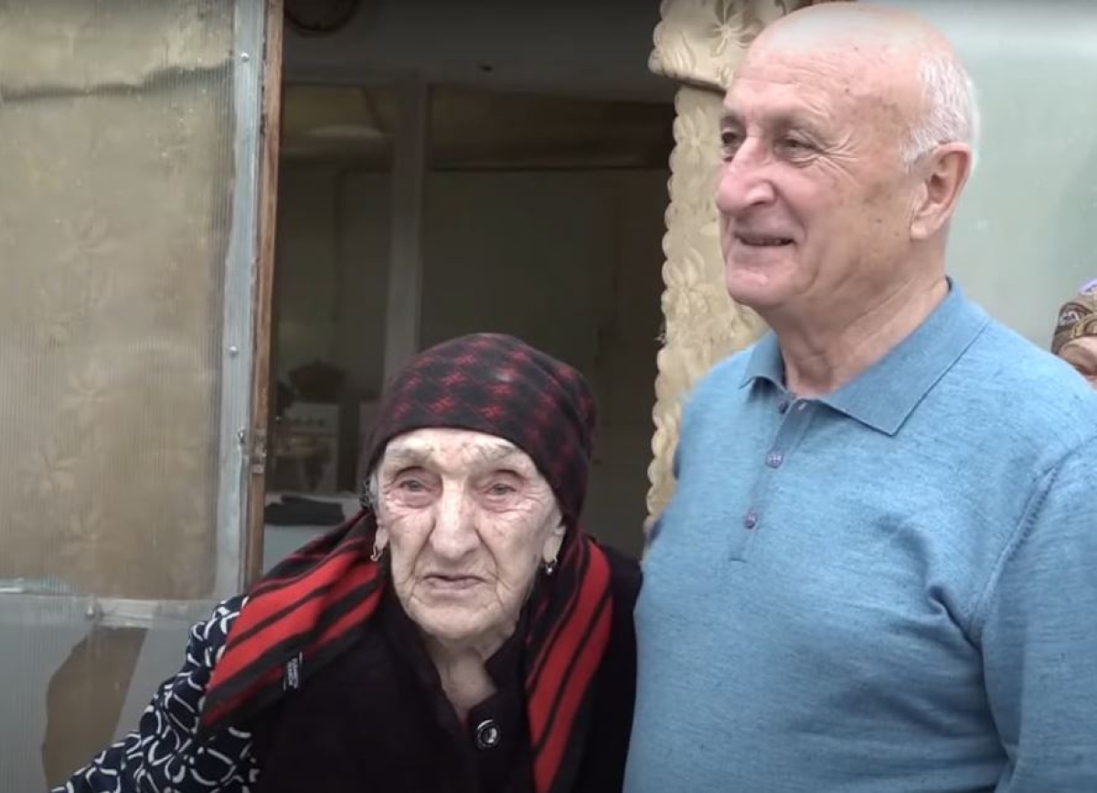 «От благодарного абхазского народа»: 3 млн  рублей передали матери добровольцев для покупки жилья