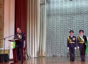 Роберт Киут поздравил ветеранов и личный состав органов внутренних дел с Днем милиции