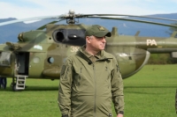 Бадра Гунба посетил подразделения, участвующие в военных учениях в Ткуарчале