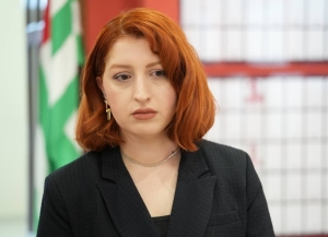Эльчин Адзынба: системы ИИ, обученные на предвзятых политических данных, могут усиливать неравенство
