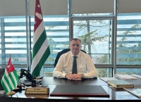 Едуард Быҭәба ацхыраара лас аусзуҩцәа зегьы рзанааҭтә ныҳәа рыдиныҳәалеит.