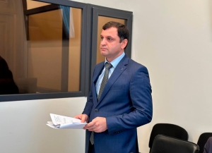 Апарламент аҿы актәи аԥхьараҿы апрокуратура азы азакәан апроект рыдыркылеит.