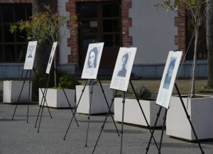 Фотовыставка «Знаменитые женщины Абхазии», посвященная Международному женскому дню 8 Марта, проходит на площади им. С. Багапша