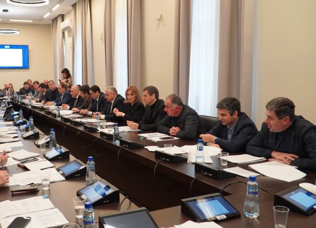 Парламент принял республиканский бюджет на 2026 год в окончательном чтении