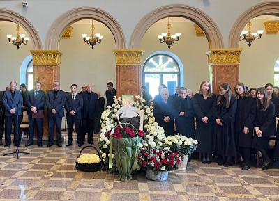 Аҟәа имҩаԥысит апоет Владимир Занҭариа аҵыхәтәантәи имҩахь инаскьагара ацеремониа