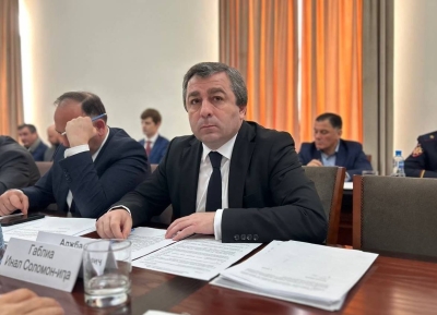 Руслан Аџьба асоциалтә еиқәыршәареи адемографиатә политикеи рминистр имаҵураҭыԥ аҟынтәи ихы дақәиҭтәуп.