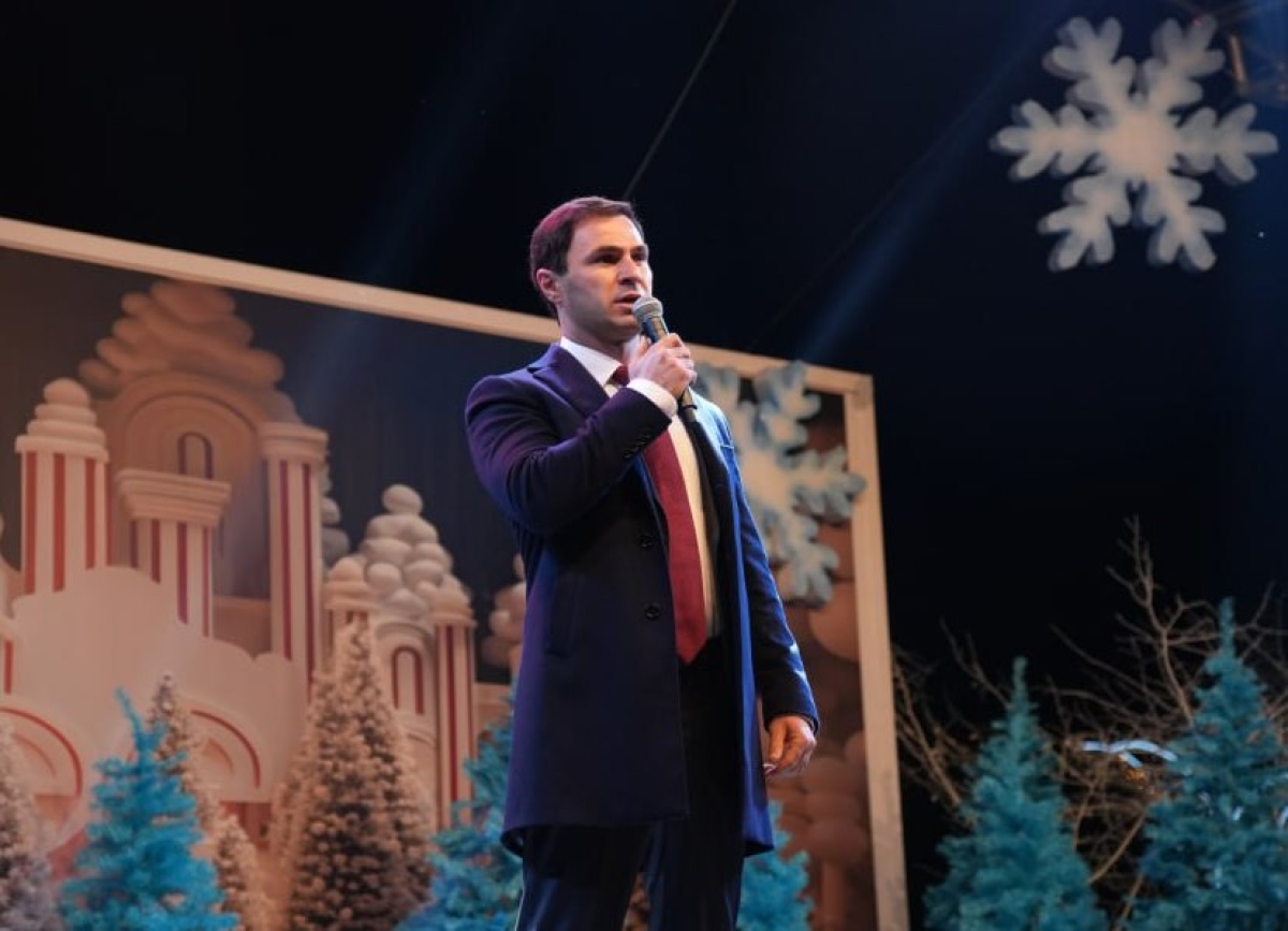 Тимур Агрба поздравил горожан с наступающим Новым годом