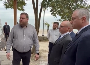 Бадра Гәынбеи Сергеи Кириенкои Гәдоуҭа аԥшаҳәа аиҭашьақәыргылара апроект иалацәажәеит